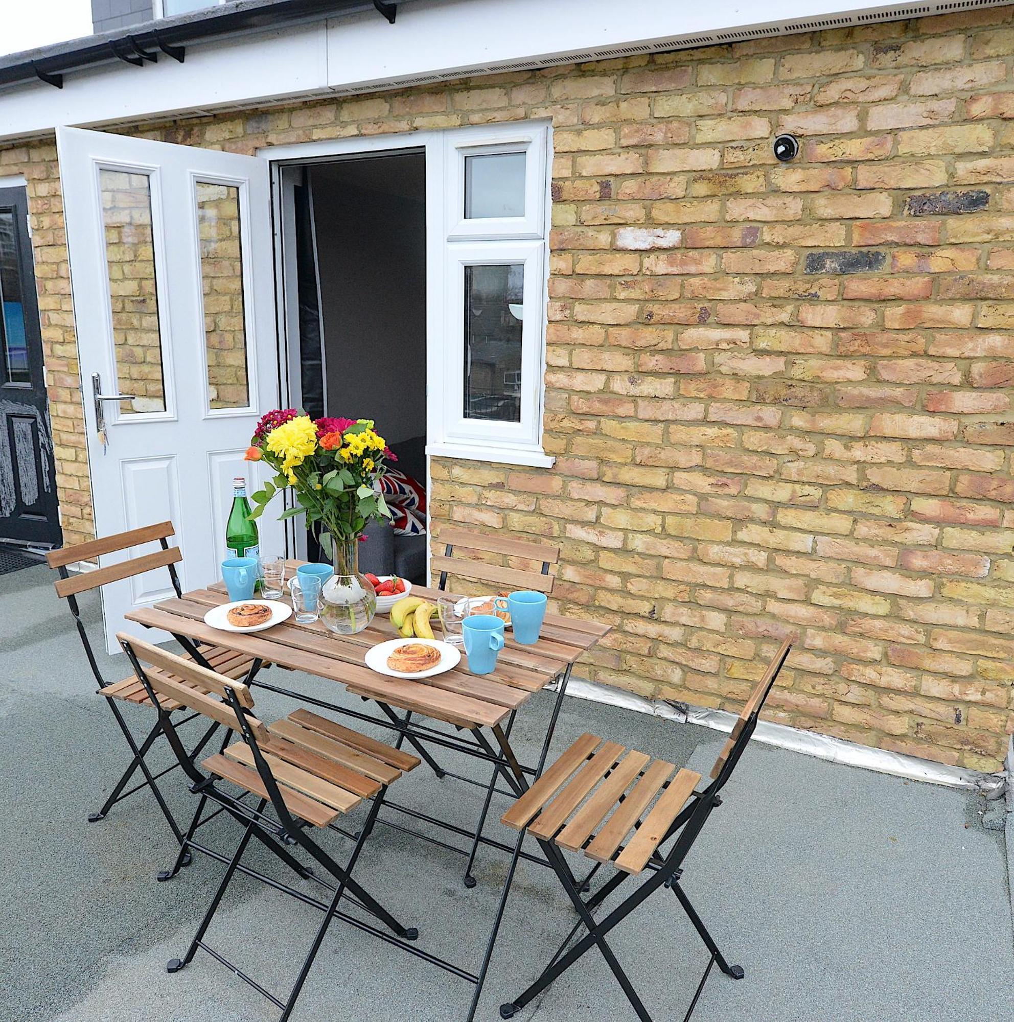 Appartamento 2 Bed Terraced Flat Piccadilly Line *